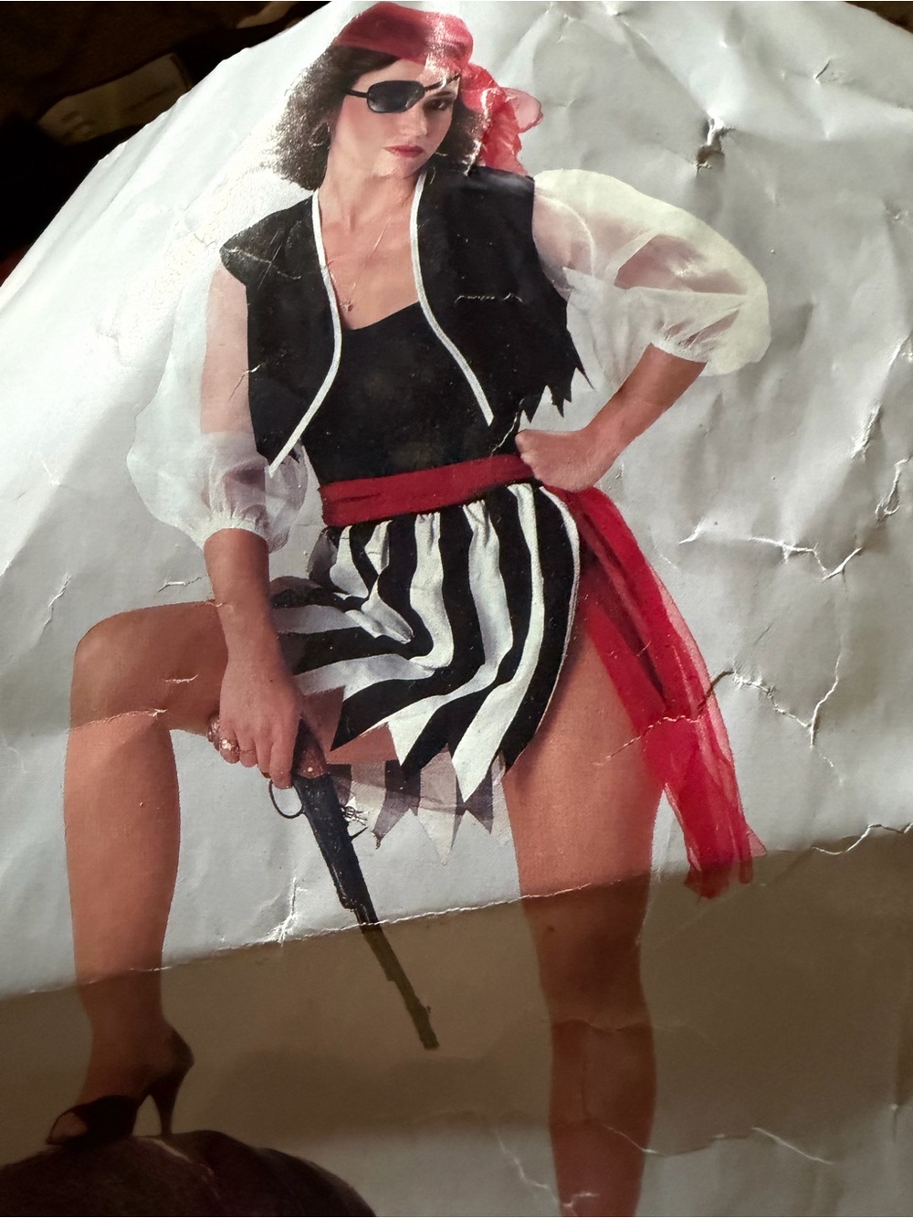 Rubie's Pirate Woman Costume in Black & Red